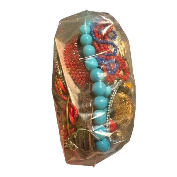 Mystery Jewelry Grab Bag Surprise 2 LB Vintage Costume Modern Pieces Bag #0139 - Picture 6 of 8